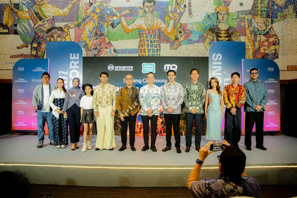 MD Entertainment mengumumkan film bergenre drama romantis Ahlan Singapore yang syuting di Singapura.