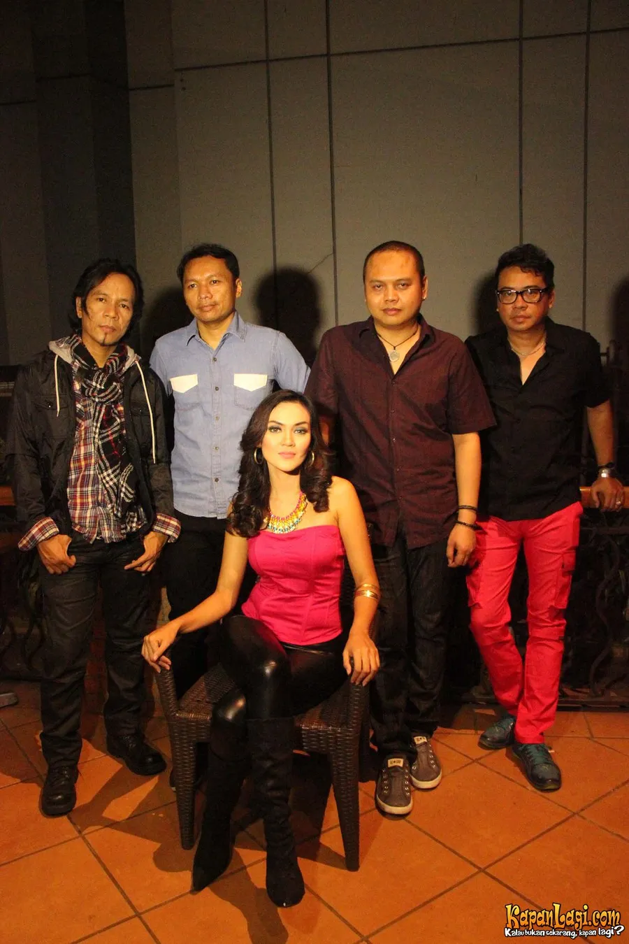 Ingin ulang kesuksesan, Stinky rilis Mungkinkah 2