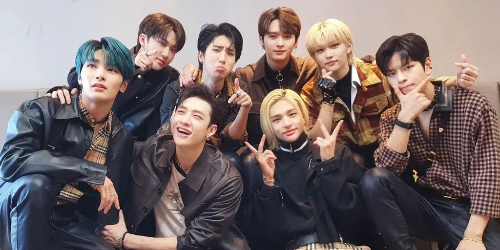 Stray Kids - FREEZE