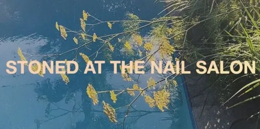 Lorde - Stoned At The Nail Salon dan Terjemahan