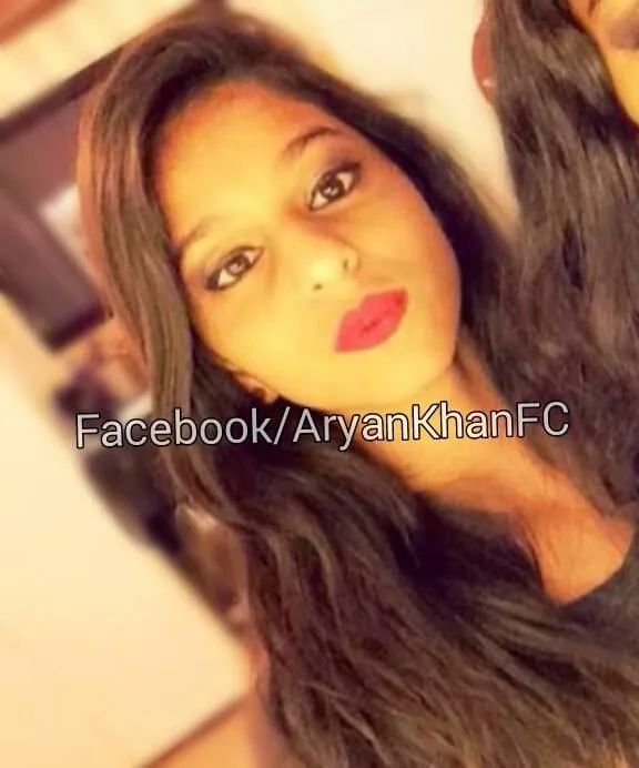 Suhana sudah pintar dandan, makin cantik! @facebook.com/aryankhan_fc