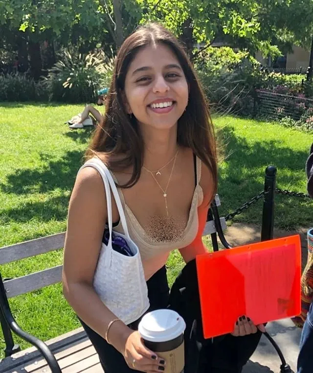 © instagram.com/suhanakhanoffcial