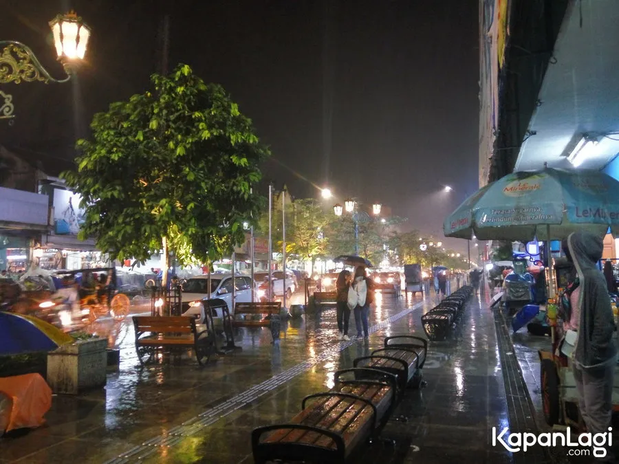 Hujan deras di Malioboro batalkan syuting SUJU dan TVXQ © KapanLagi.com/Mita Anandayu