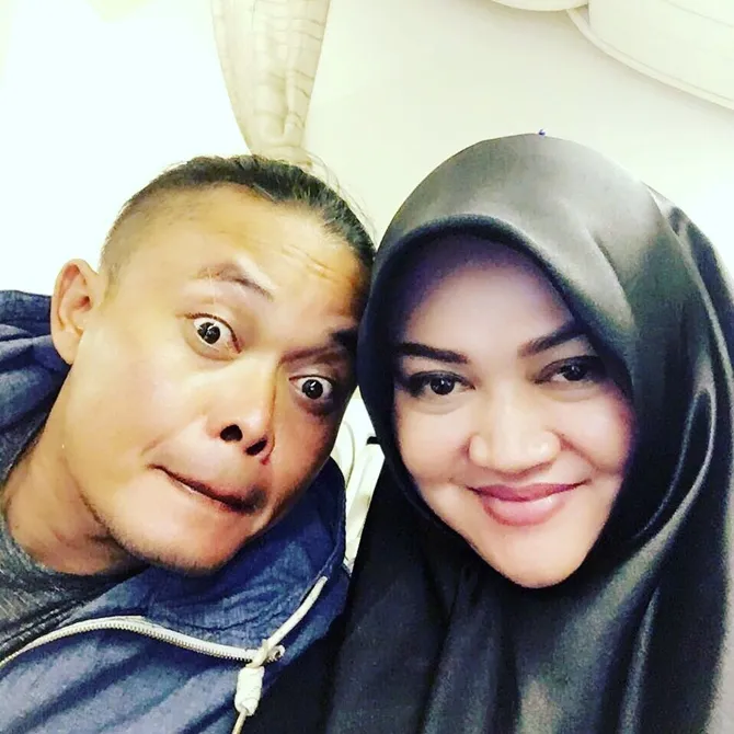 Foto kenangan Sule & Lina ?stimewa