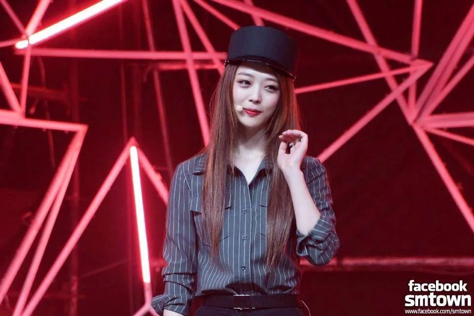 Sulli pernah dikira masuk klinik bersalin © SM Entertainment