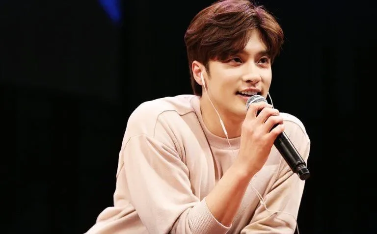 Siapa yang mau ketemu Sung Hoon? © via koreaboo.com