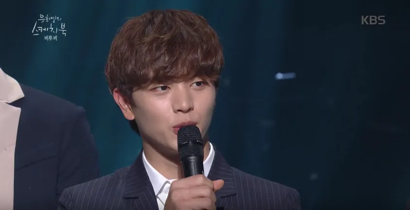 Sungjae saat jadi bintang tamu di YOO HEE YEOL'S SKETCHBOOK bersama member BTOB lainnya. ©soompi.com
