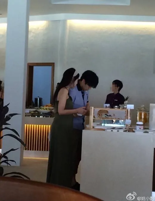 Sungmin dan Sa Eun menikmati hari bersama di Maladewa ©via Allkpop