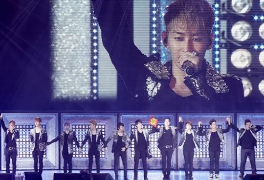 Super Junior di Super Show 5 Singapura ©allkpop.com