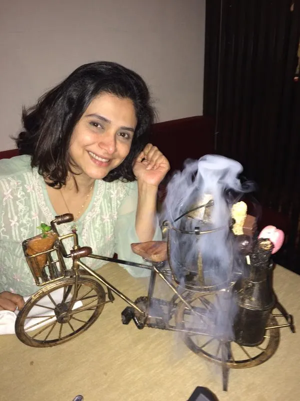 Ini dia pemilik senyum terbaik di hati Shaheer © Twitter.com/supriyapilgaonkar