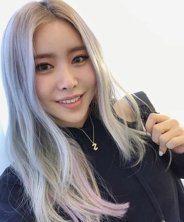 Selfie Suran saat ucapkan terima kasih © instagram.com/suranelenashin