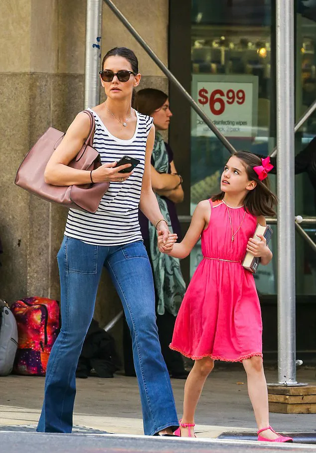 Happy birthday Suri! © dailymail.co.uk