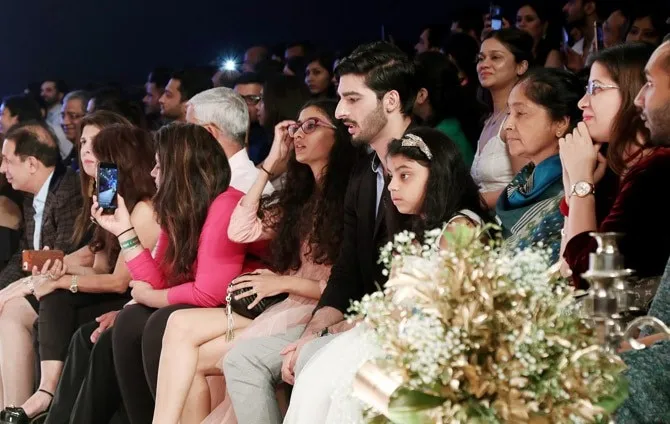 Rohman sudah dekat dengan anak angkat Sushmita ©indiatoday.in