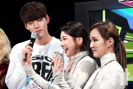 Drama baru Suzy Miss A dan Kim Woo Bin, Uncontrollably Fond siap tayang. ©bntsnews.co.uk