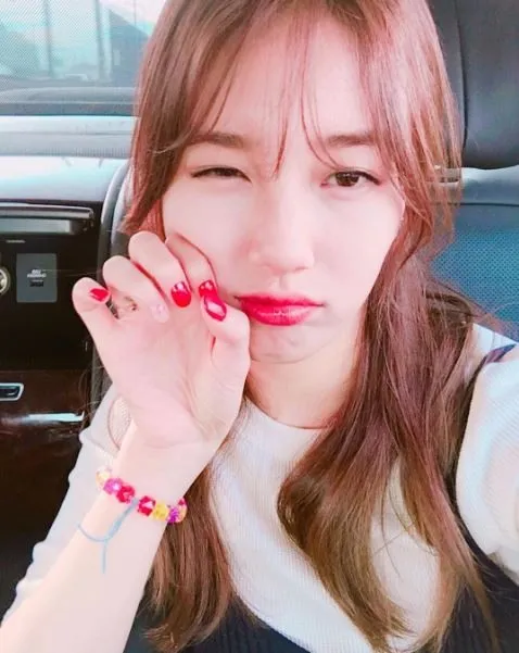Pamer rambut baru, Suzy makin cantik! @ kpopherald.com