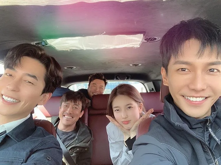 Credit: instagram.com/leeseunggi.official