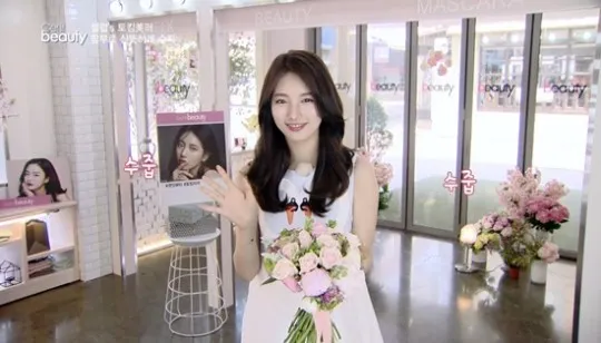Suzy Miss A berbagi tips kecantikan dalam episode terbaru Onstyle Get It Beauty. ©soompi.com