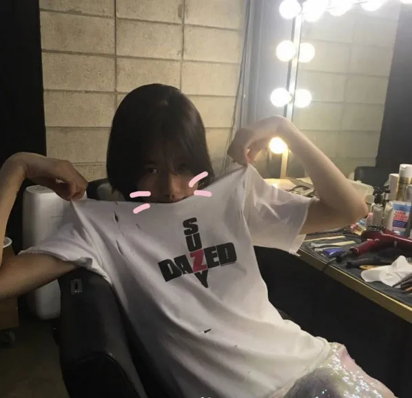 Suzy Miss A di behind the scene pemotretan DAZED Magazine. ©Instagram/skuukzky