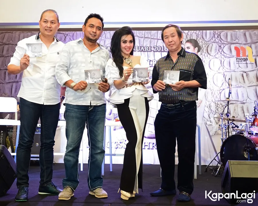 Usai hariri launching album Syahrini, Bebi Romeo akan kencan dengan Meisya Siregar © KapanLagi.com®/Bambang E Ros