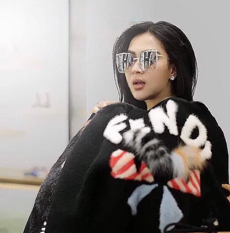 Syahrini merupakan bintang tanah air yang sering dibicarakan tentang penampilannya. /©instagram.com/princessyahrini