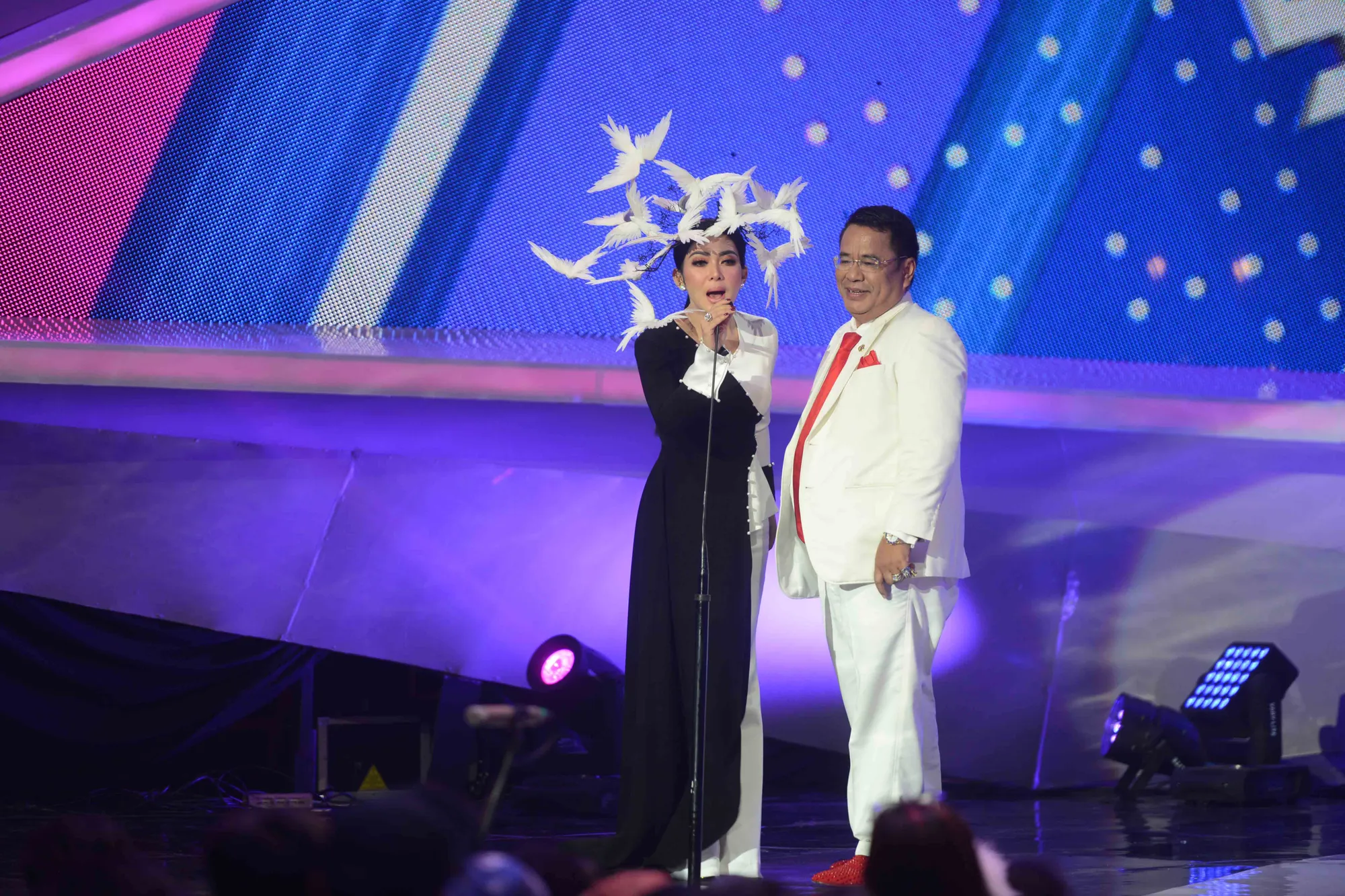 Syahrini & Hotman Paris © Kapanlagi/Bayu Herdianto