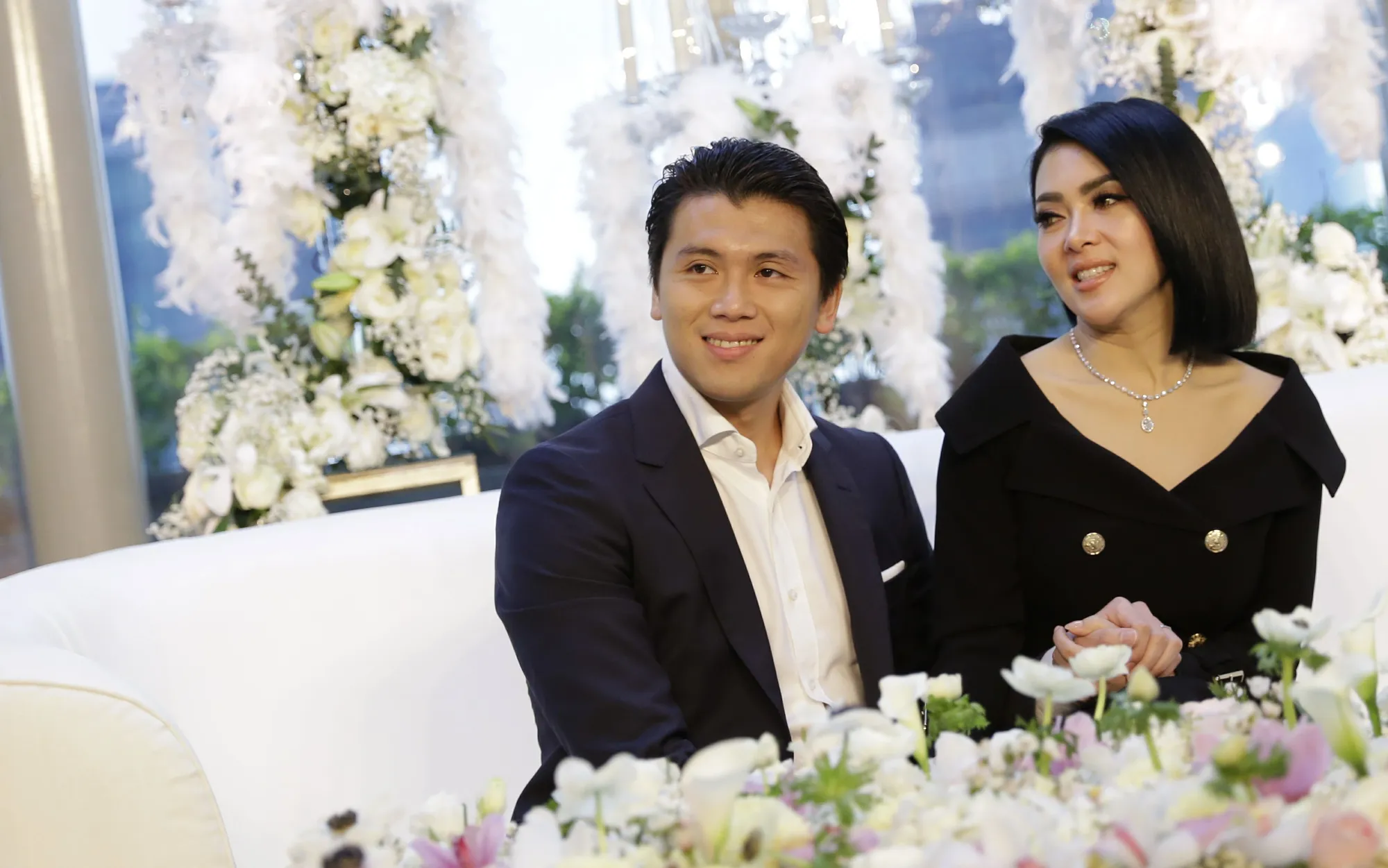 Syahrini & Reino Barack © Kapanlagi/Agus Apriyanto