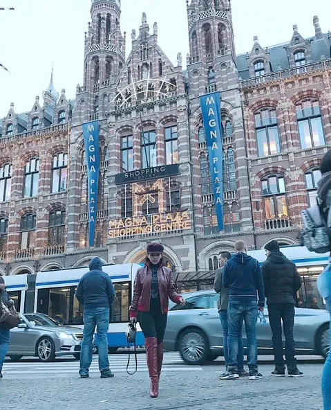 Syahrini berkeliling Amsterdam selama di Belanda © Instagram.com/princessyahrini