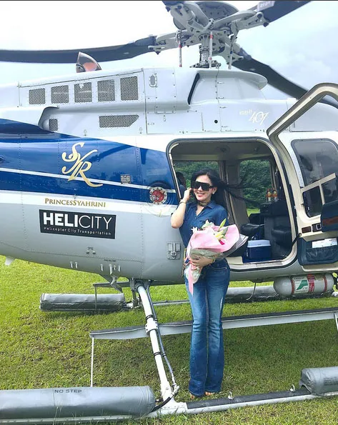Syahrini naik helikopter dari Sukabumi ke Jakarta © Instagram.com/princessyahrini