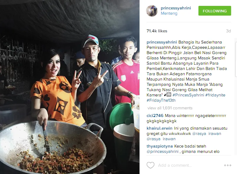 Syahrini 'jualan' nasgor © Instagram/princessyahrini