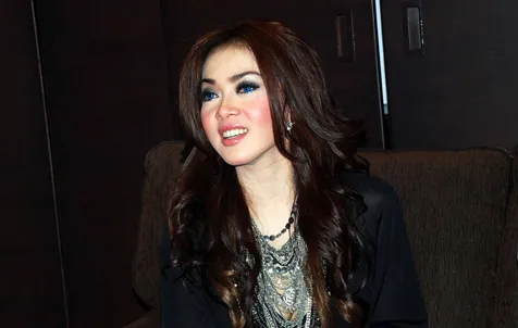 Syahrini / KapanLagi®