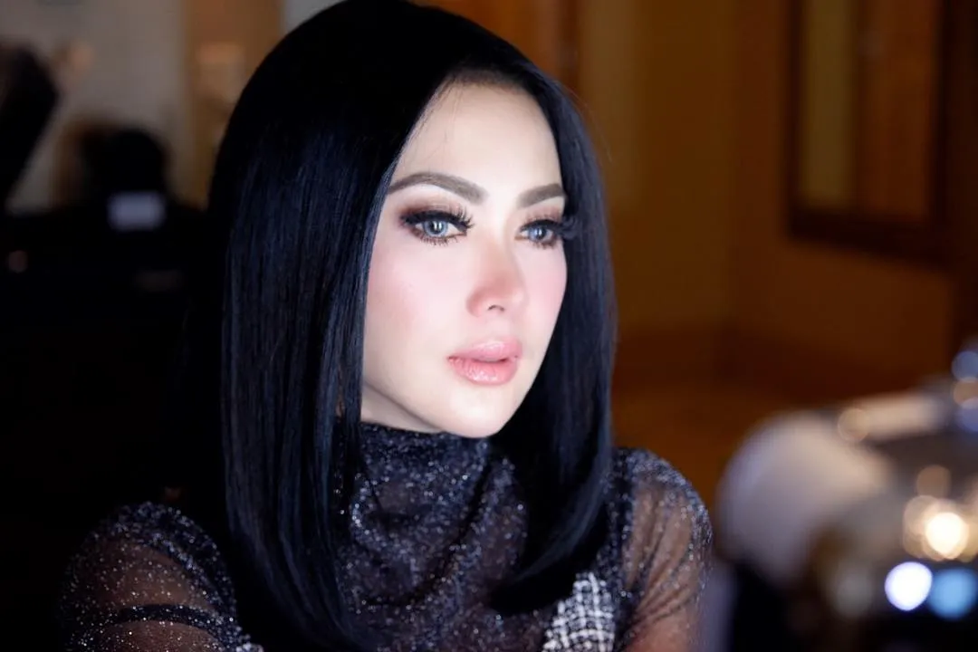 Syahrini merupakan salah satu bintang yang dikenal karena kehidupan mewahnya. Credit: instagram.com/princessyahrini