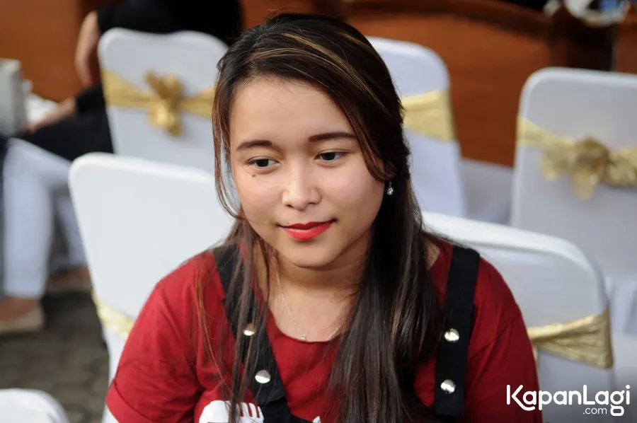 Syifa bocorkan ciri PNS yang dekat dengan Ayu/©KapanLagi.com®/Bayu Herdianto