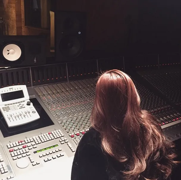 Jessica di sebuah studio musik. Segera comeback? © instagram.com/jessica.syj