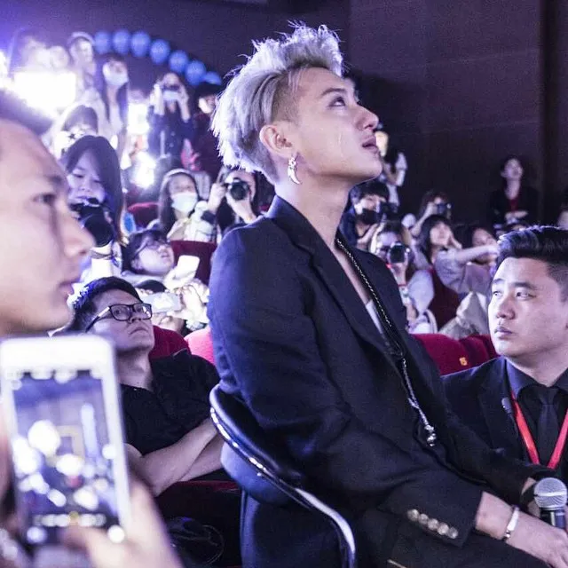 Postingan pertama Tao setelah dirumorkan keluar dari EXO. ©Instagram/hztttao