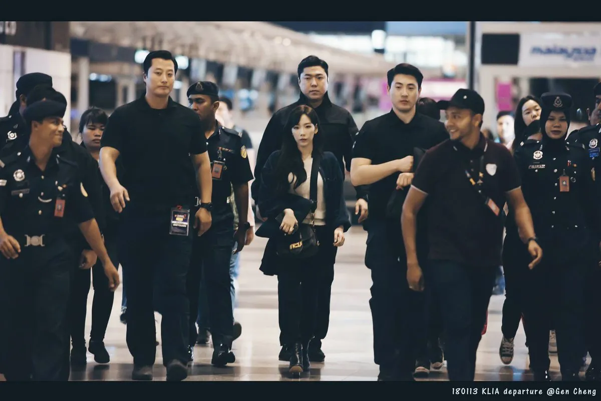 Taeyeon di bandara Kuala Lumpur © @Gen Cheng
