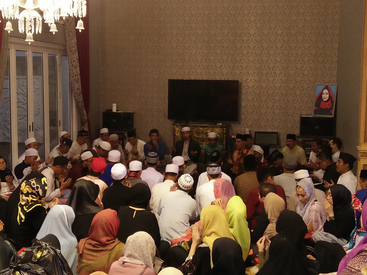 Keluarga Jupe menggelar tahlilan di kediamannya Š KapanLagi.com/Nuzulur Rakhmah