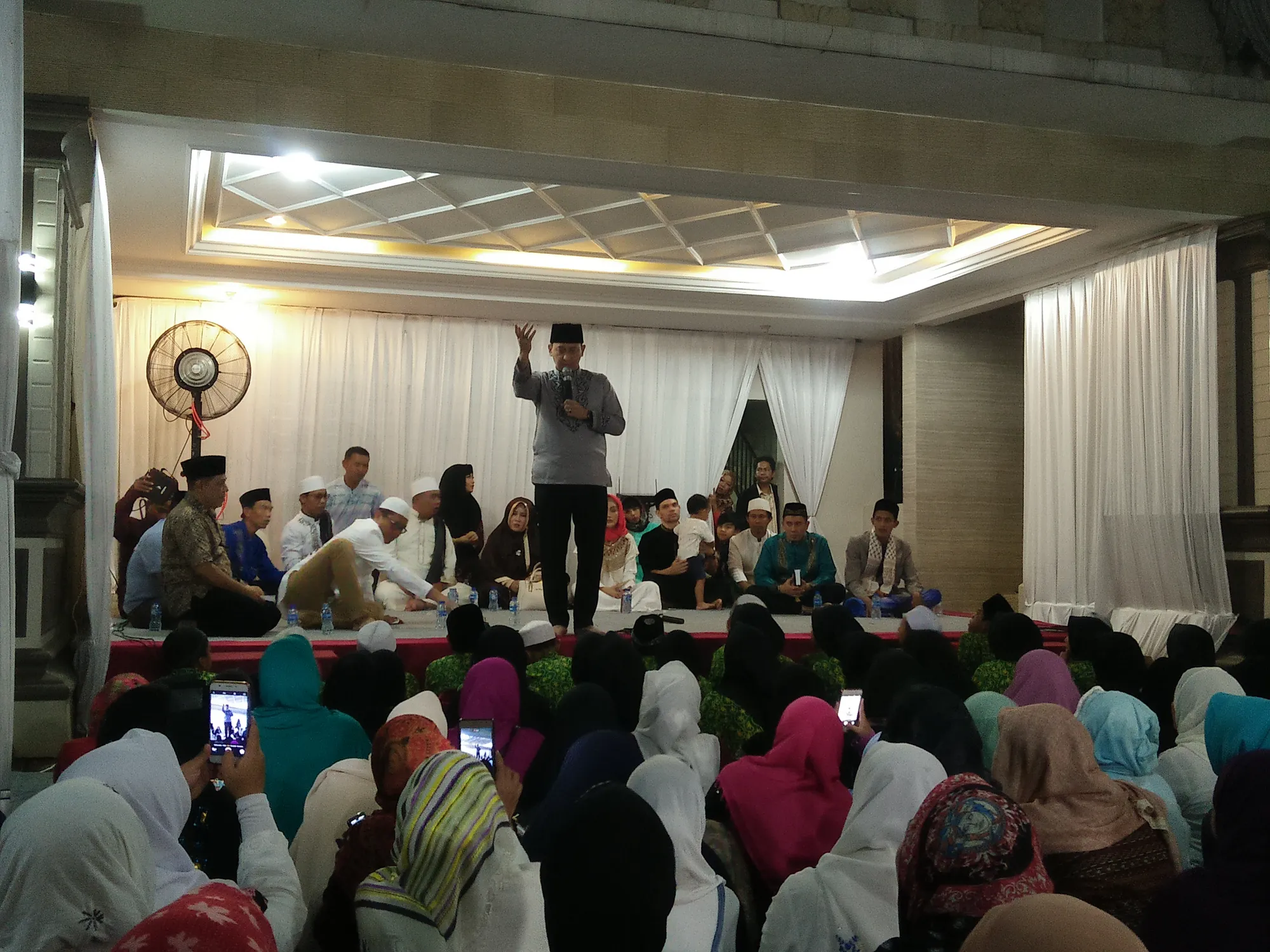 Ustaz Zacky Mirza memberikan tausiah. © KapanLagi.com/Nuzulur Rakhmah