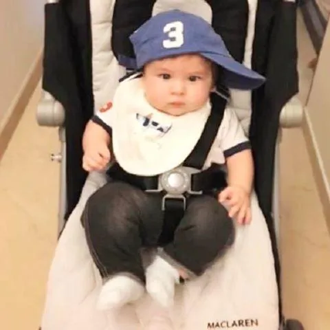 Taimur Ali Khan bergaya rapper ©pinkvilla