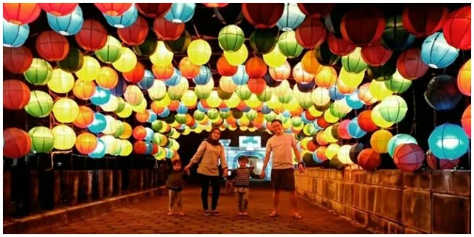 Taman Pelangi masih satu kawasan dengan Museum Monumen Jogja Kembali di Jalan Ring Road Utara, Sariharjo, Kabupaten Sleman.