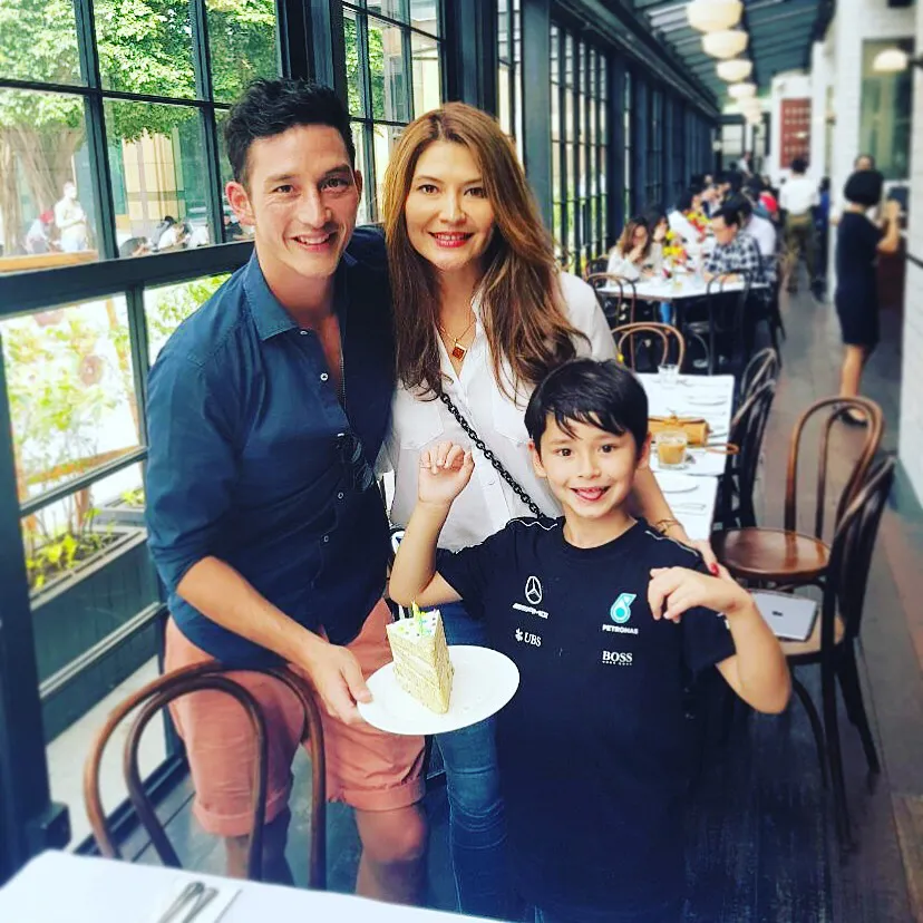 Tamara dan Kenzou hadir di acara ulang tahun Mike Lewis. /©instagram.com/mike_lewis