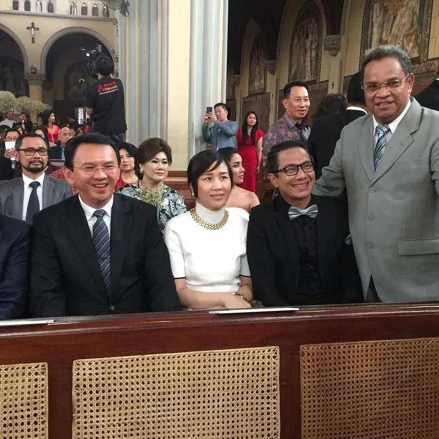 Ahok jadi salah satu tamu di pemberkatan pernikahan Sandra © IStimewa