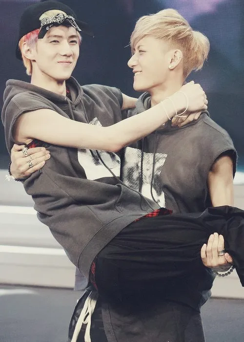 Tao EXO benar memutuskan untuk hengkang? @exo-love.com