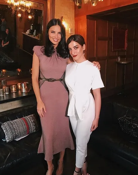 Tasya bertemu dengan Adriana Lima di New York ©instagram/tasyafarasya