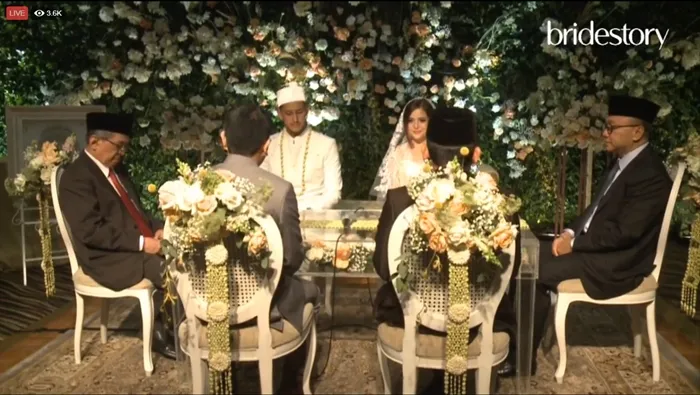 Akad nikah Tasya-Randy penuh khidmat dan haru. (via Bride Story)