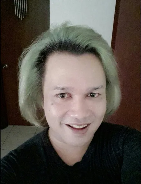Tata Liem sebagai Hillary Clinton @ path/Tata Liem