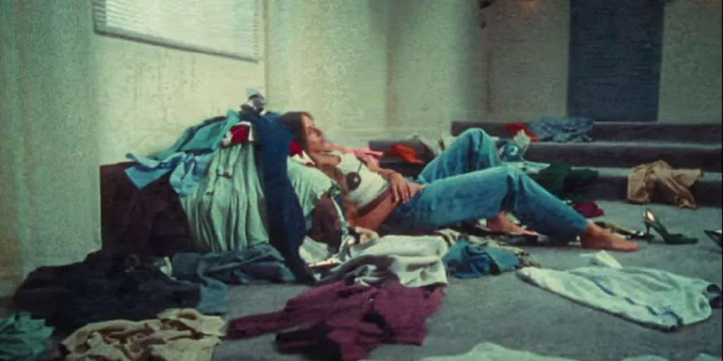 Tate McRae - Messier