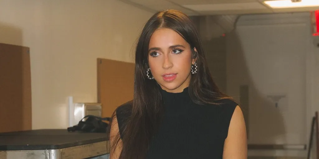 Tate McRae - She's All I Wanna Be