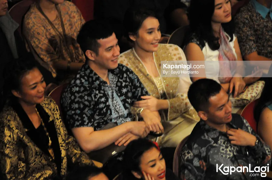 Kemesraan Tatjana Saphira dan Herjunot Ali/©KapanLagi.com®/Bayu Herdianto