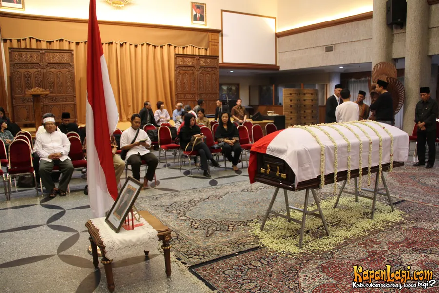 Taufiq Kiemas meninggal setelah menjalani perawatan di Singapura