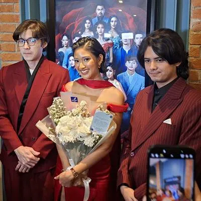 Tayang ke 190 Negara, Bunga di Tepi Jurang Dibawa ke Pasar Global